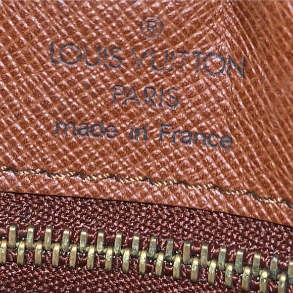 Authentic Louis Vuitton Boulogne 30 - Picture 9 of 13
